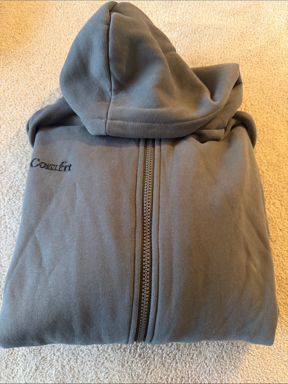 Comfort Zip-Up Hoodie in Gray Green